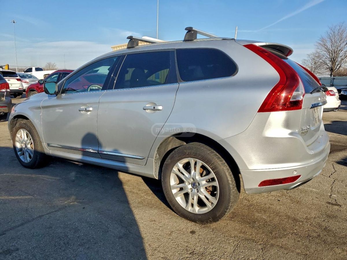 Volvo XC60 2015 — photo 2