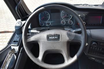 Isuzu TGL 2015 — photo 2