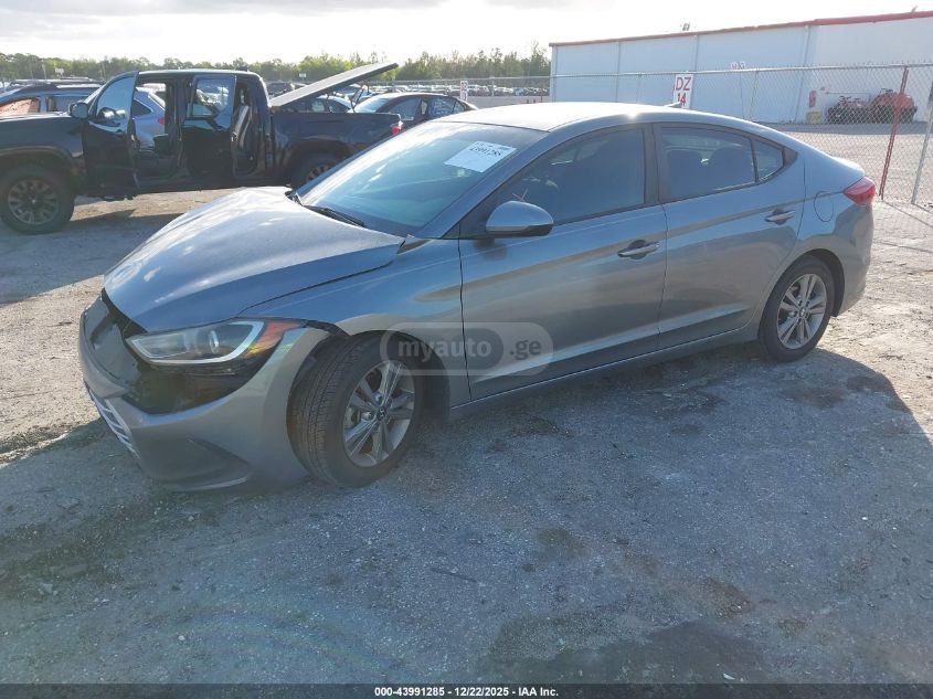 Hyundai Elantra 2018 — photo 2