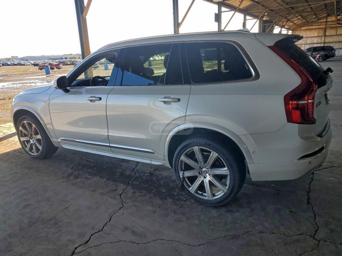 Volvo XC90 2016 — photo 2