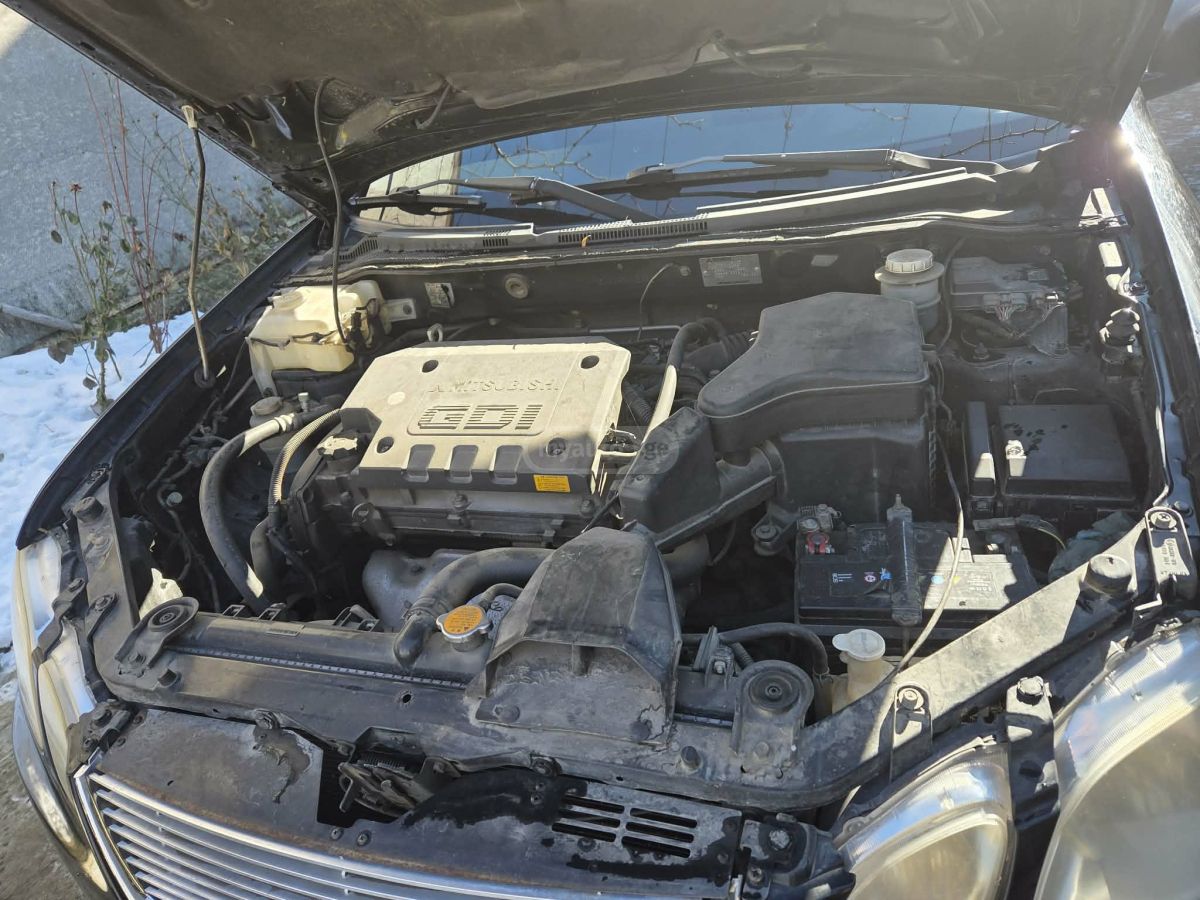Mitsubishi Airtrek 2001 — photo 2