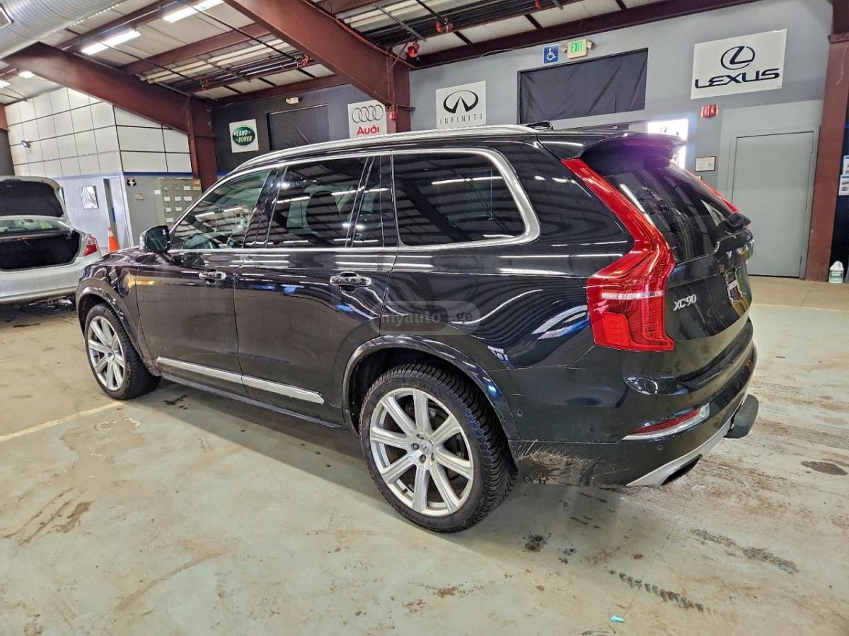 Volvo XC90 2016 — photo 2