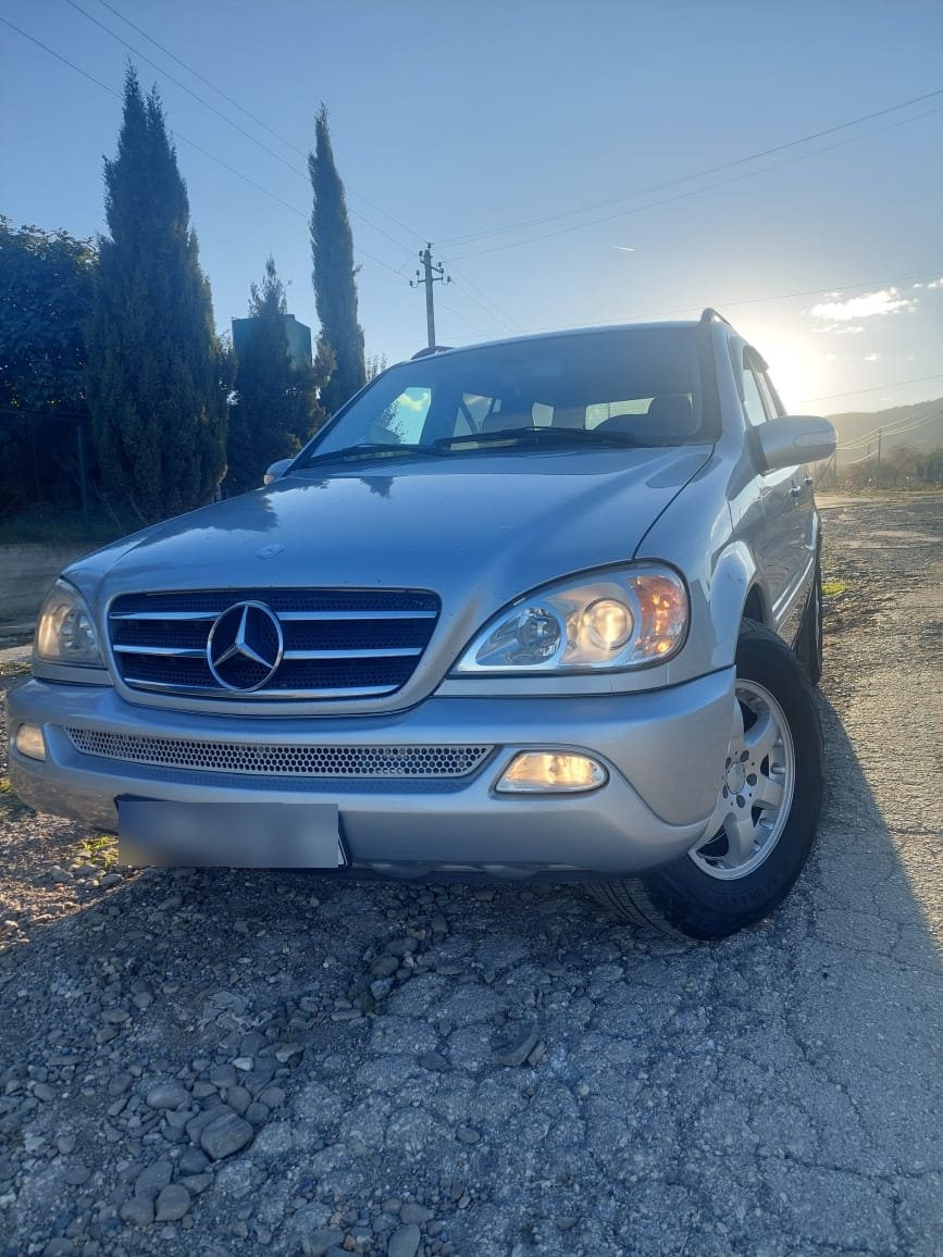 Mercedes-Benz ML 500
