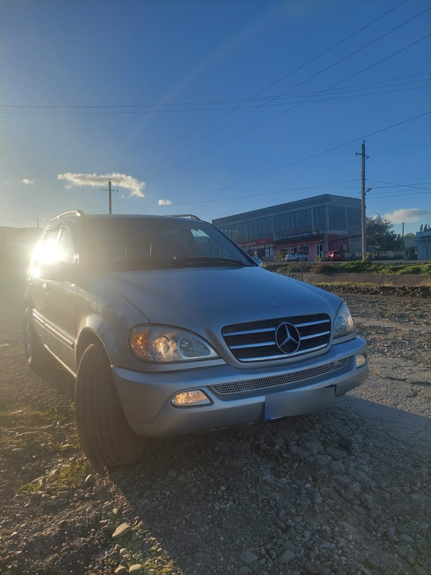 Mercedes-Benz ML 500 2004 — photo 2