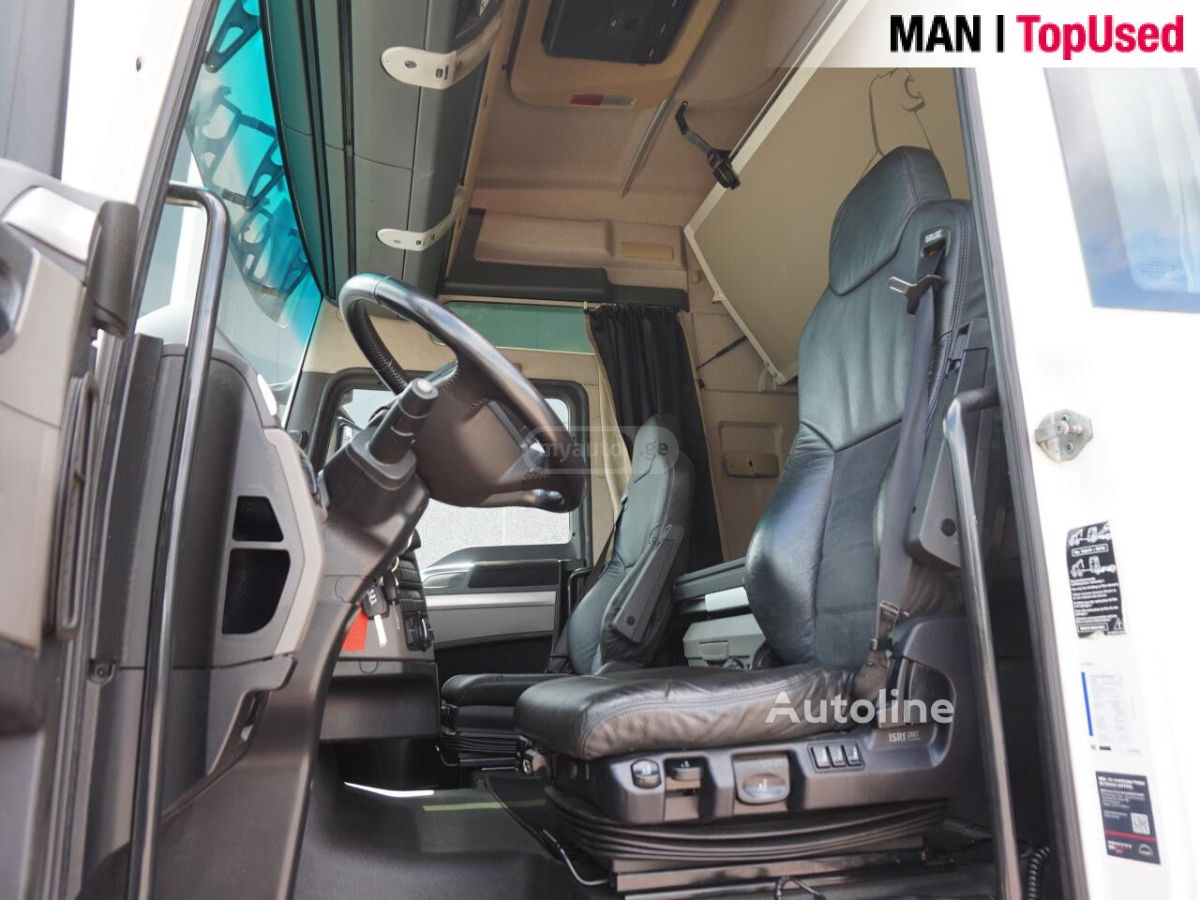 Isuzu TGX 2020 — photo 2