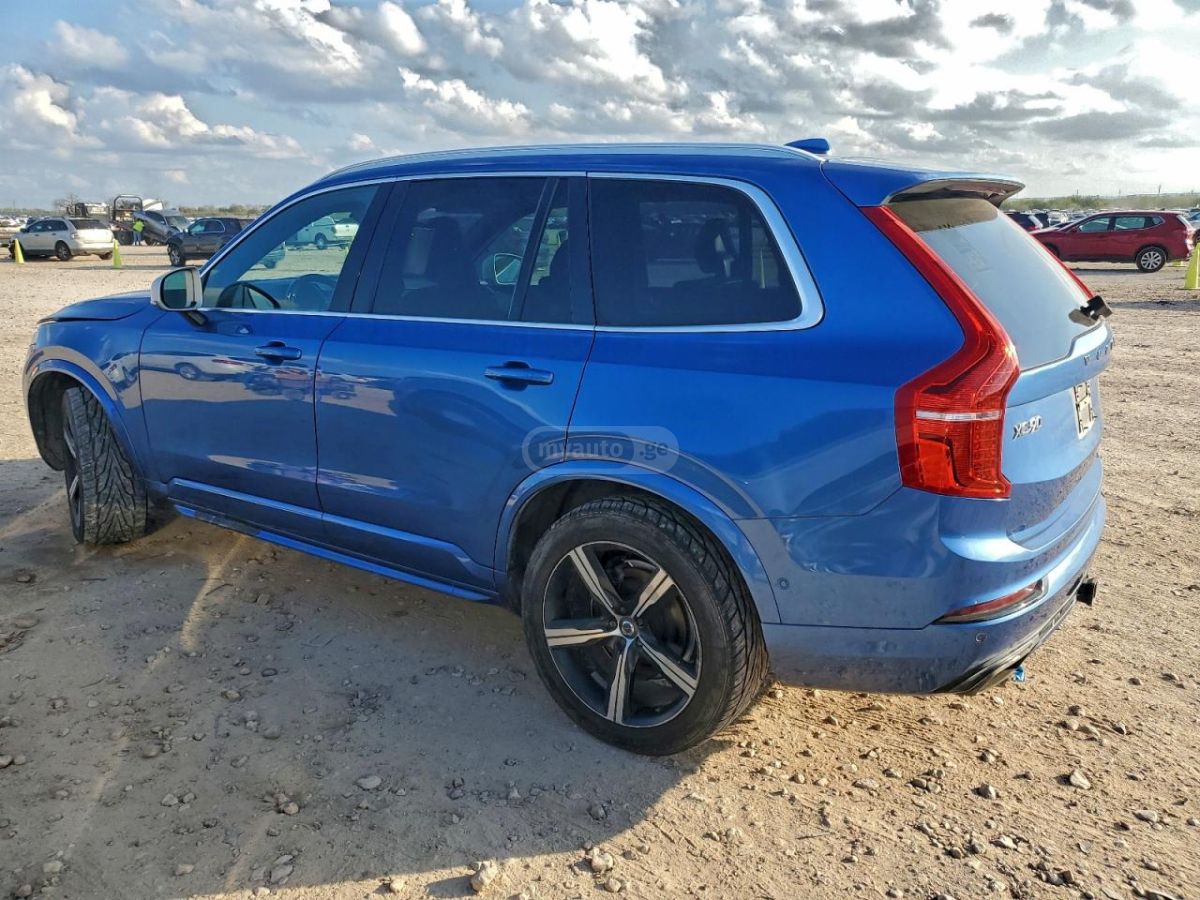 Volvo XC90 2017 — photo 2