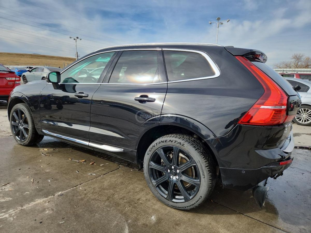 Volvo XC60 2018 — photo 2