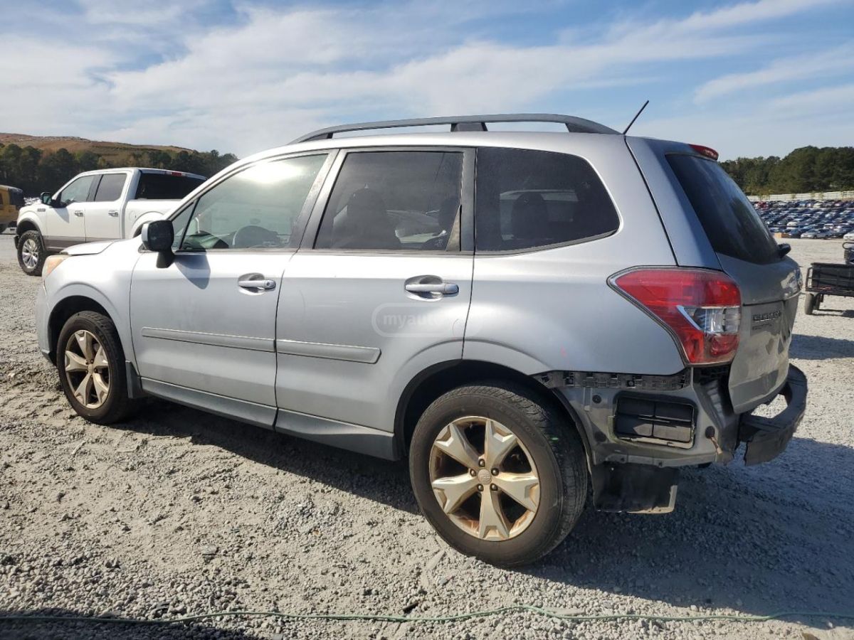 Subaru Forester 2014 — photo 2
