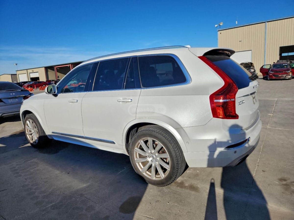 Volvo XC90 2016 — photo 2