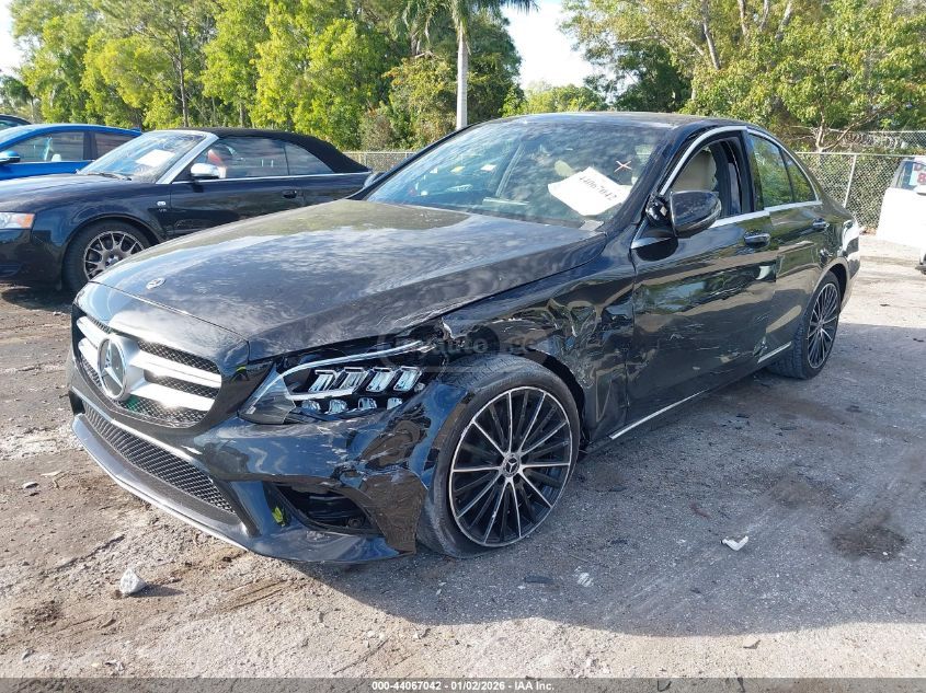 Mercedes-Benz C 300 2021 — photo 2