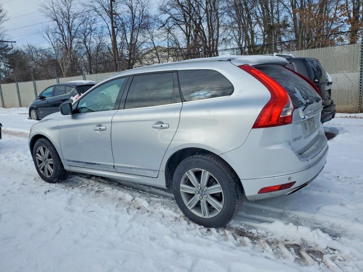 Volvo XC60 2016 — photo 2