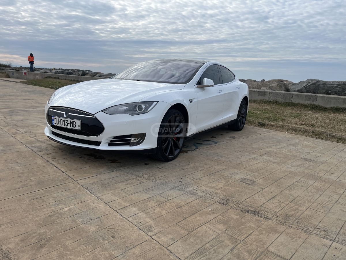 Tesla Model S 2013 — photo 2