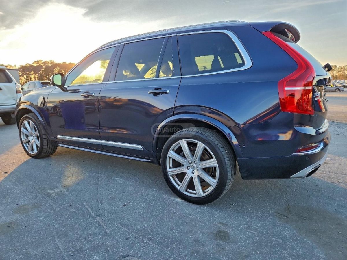 Volvo XC90 2017 — photo 2