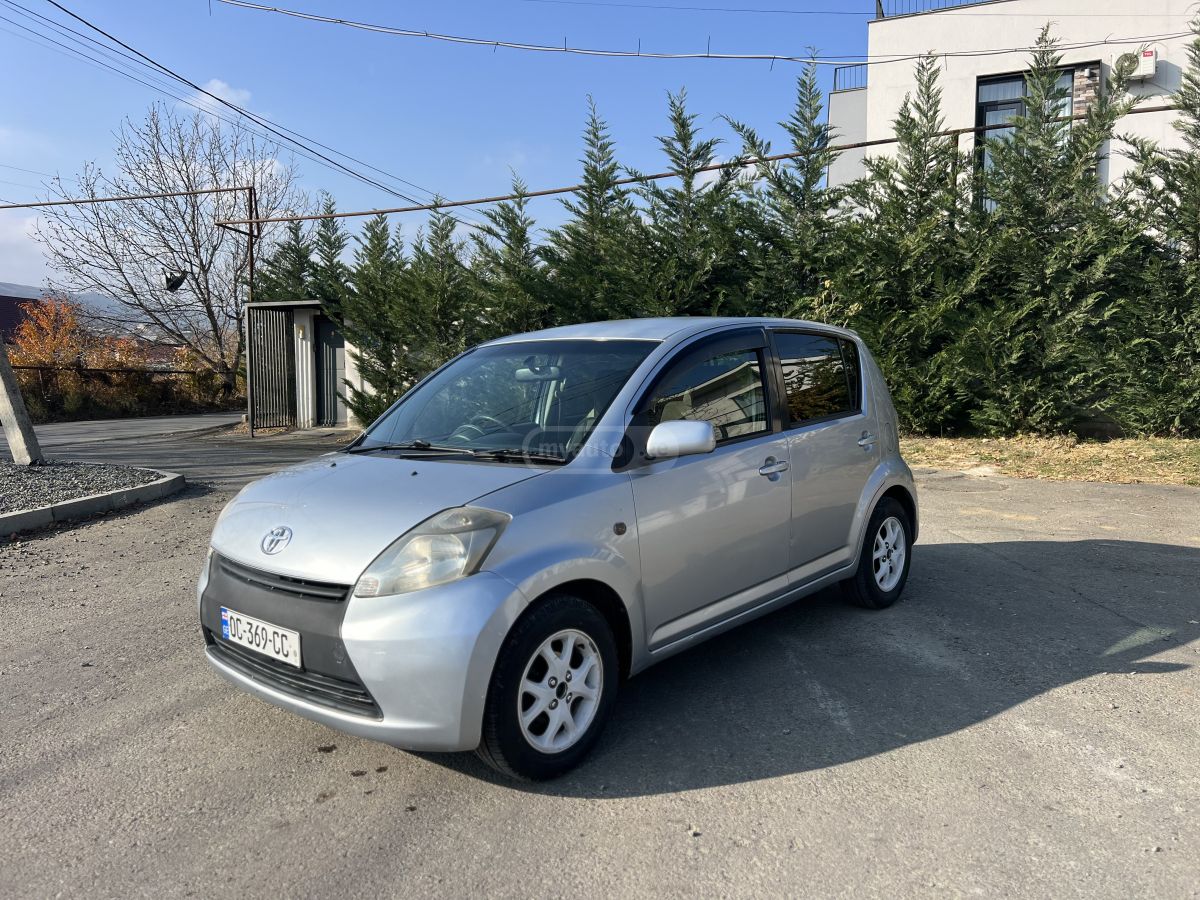 Toyota Passo 2005 — photo 2