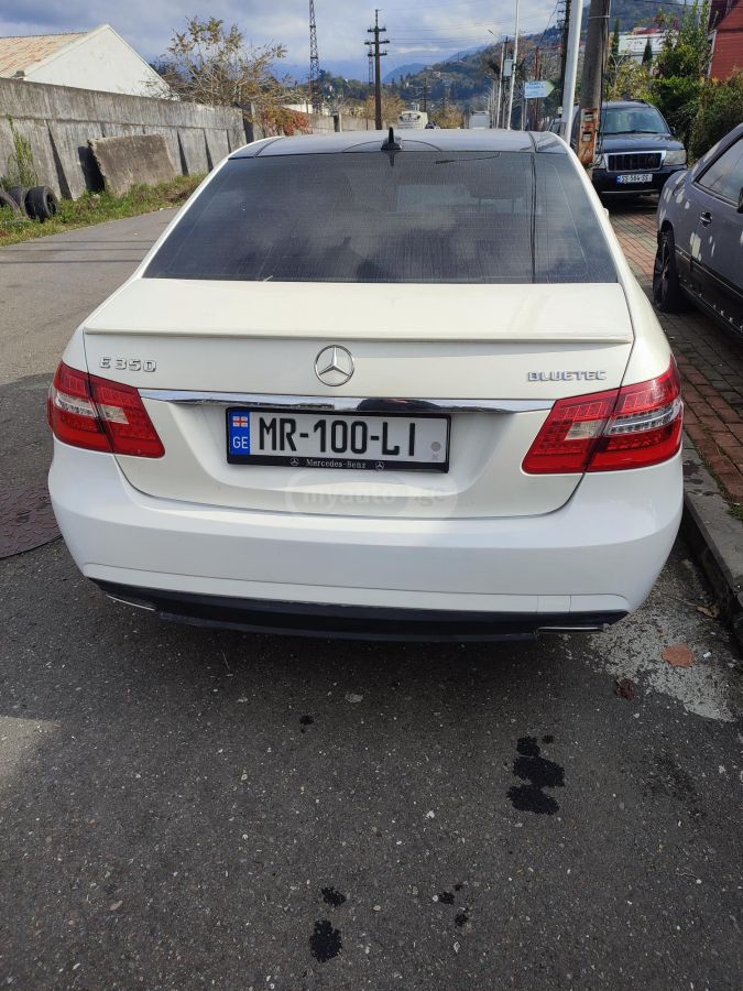 Mercedes-Benz E 350 2012 — photo 2