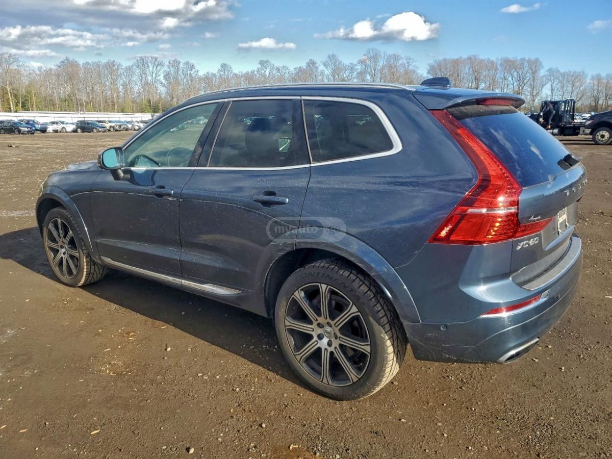 Volvo XC60 2018 — photo 2
