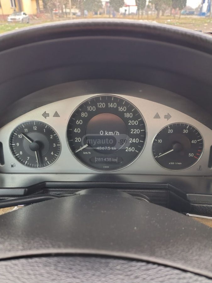 Mercedes-Benz E 280 2006 — photo 2