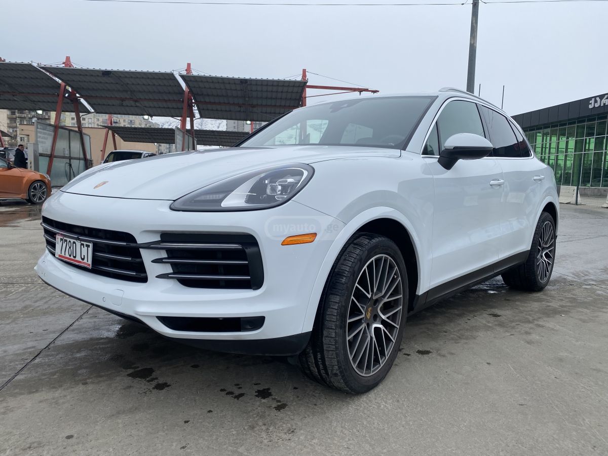 Porsche Cayenne 2023 — photo 2