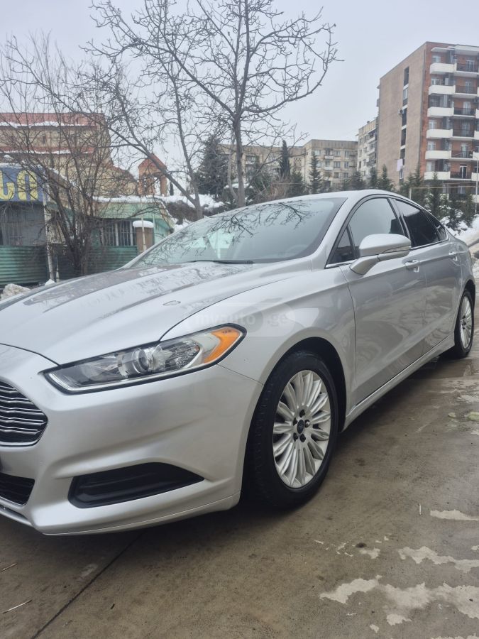 Ford Fusion 2014 — photo 2