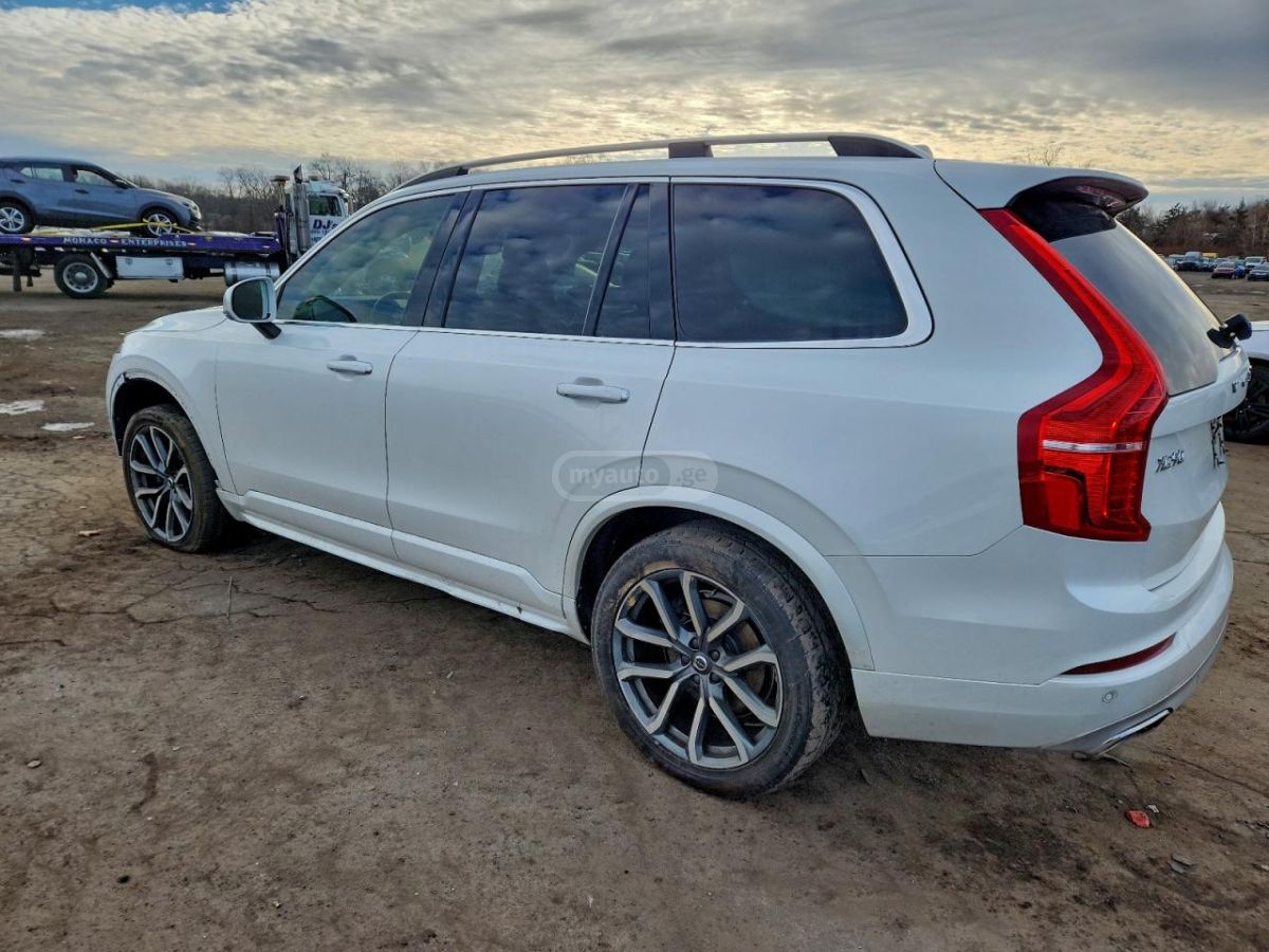 Volvo XC90 2019 — photo 2