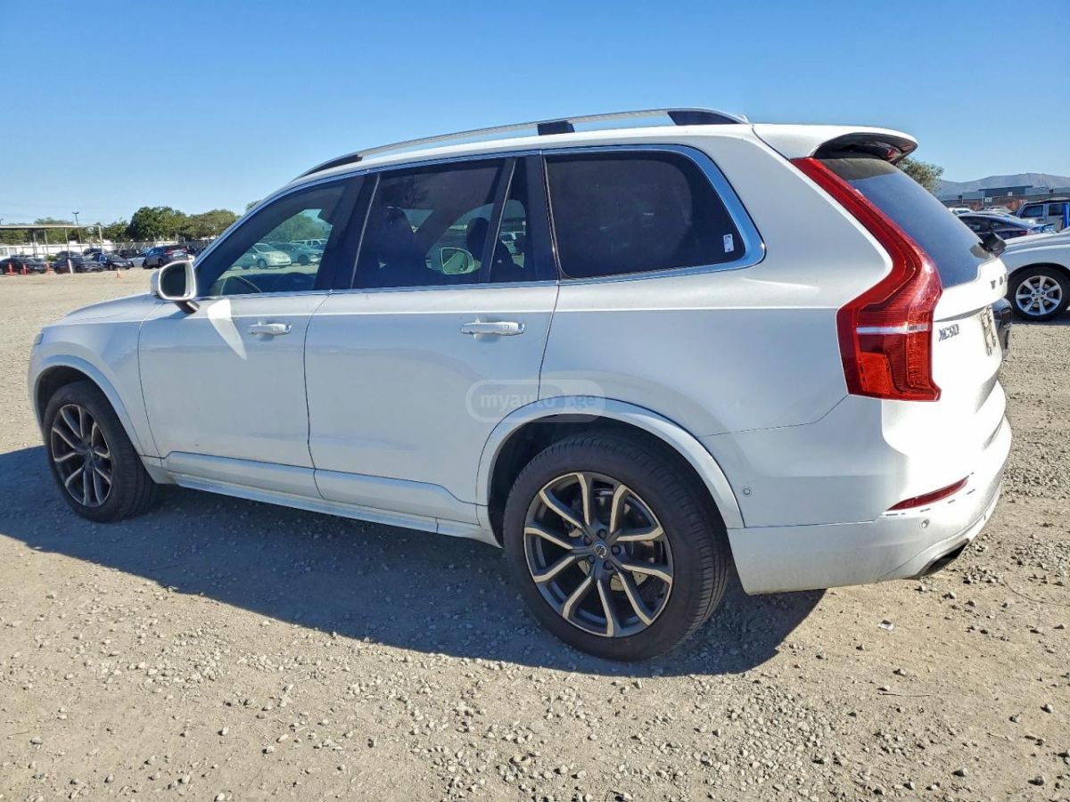 Volvo XC90 2017 — photo 2