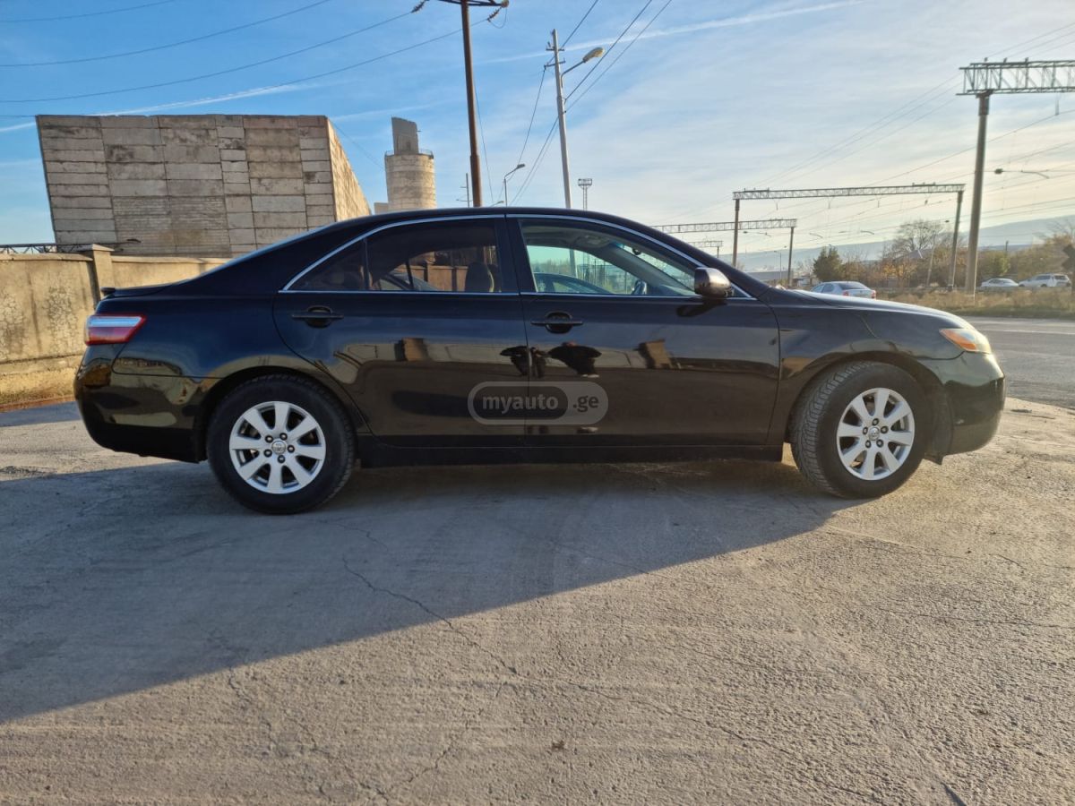 Toyota Camry 2008 — photo 2