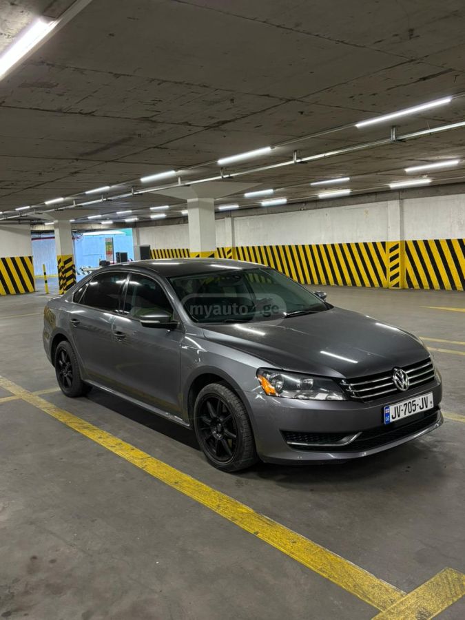 Volkswagen Passat 2014 — photo 2