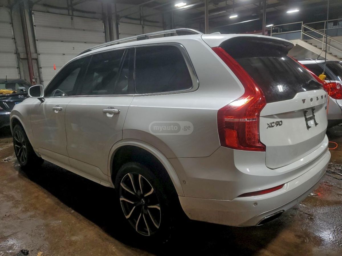 Volvo XC90 2016 — photo 2