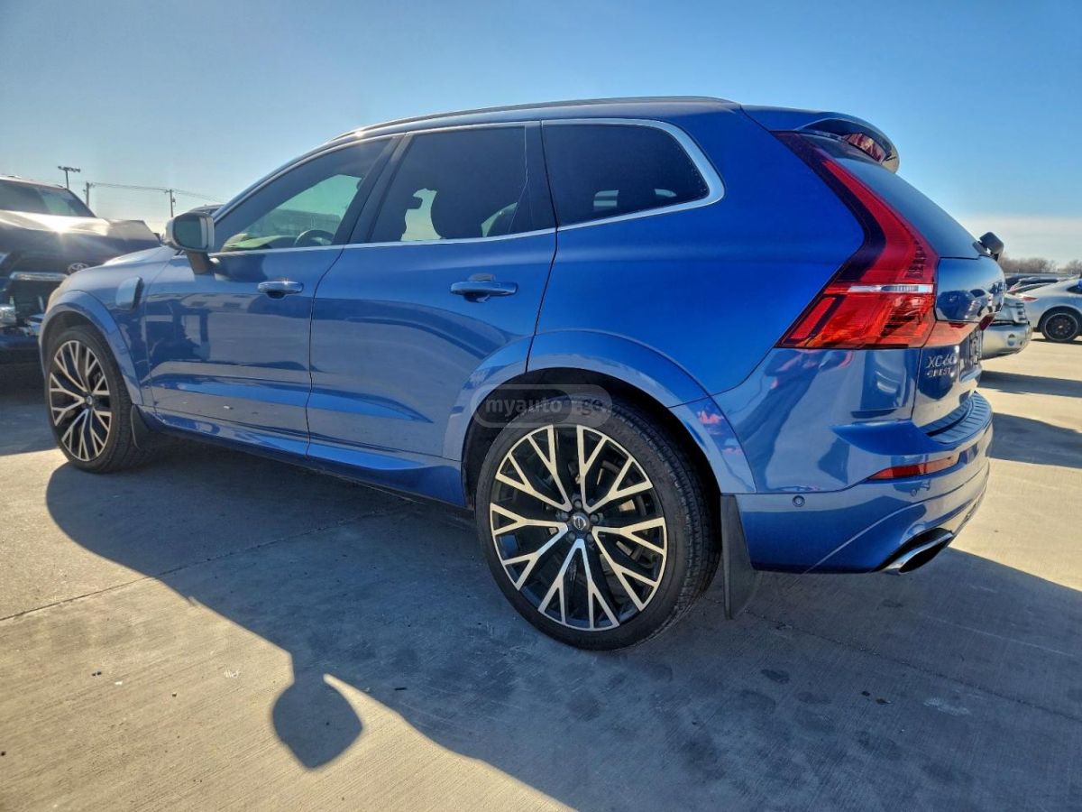 Volvo XC 60 2018 — photo 2