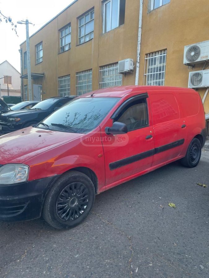 Renault Logan 2011 — photo 2