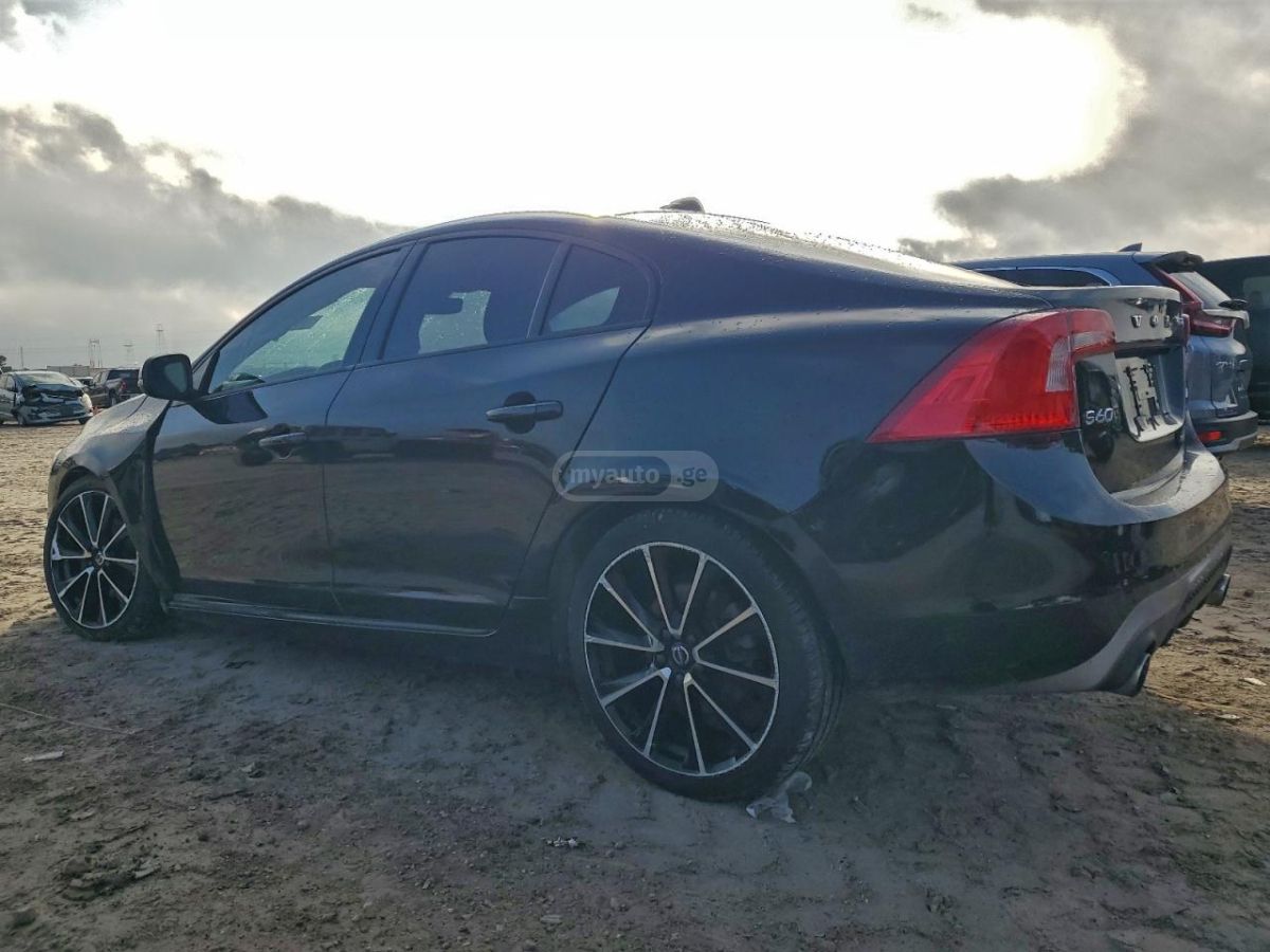 Volvo S60 2017 — photo 2