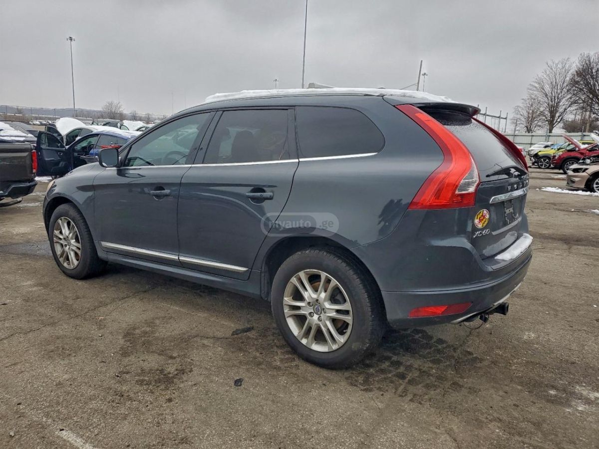 Volvo XC60 2015 — photo 2