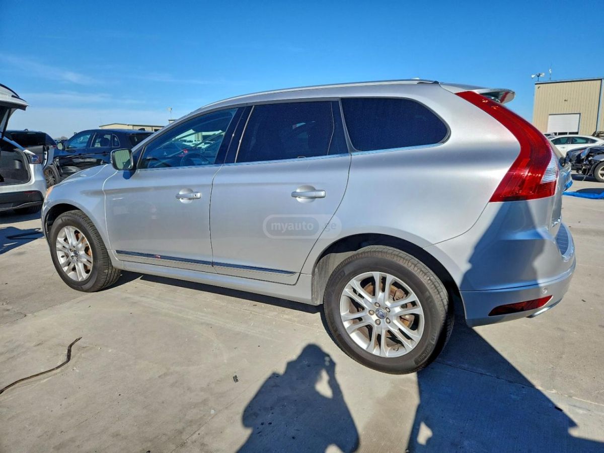 Volvo XC60 2015 — photo 2