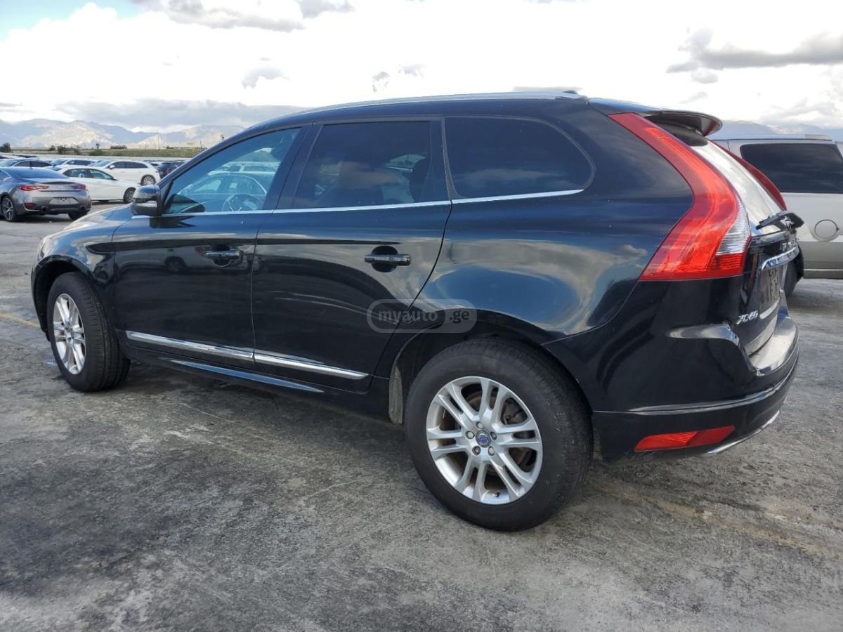 Volvo XC60 2015 — photo 2