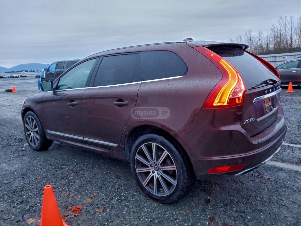 Volvo XC60 2015 — photo 2