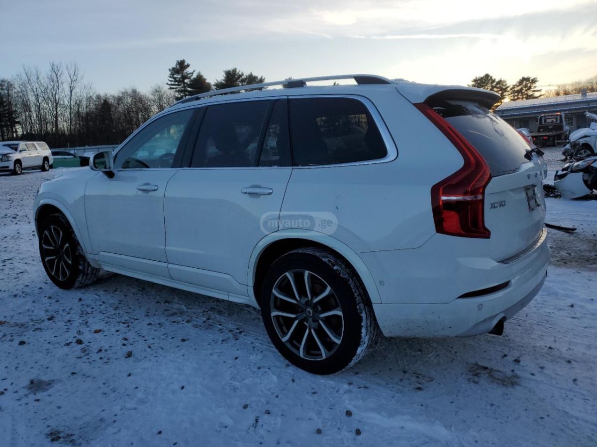 Volvo XC90 2018 — photo 2