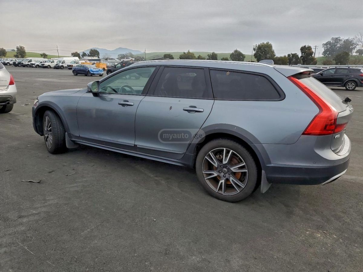 Volvo V 90 Kombi 2018 — photo 2