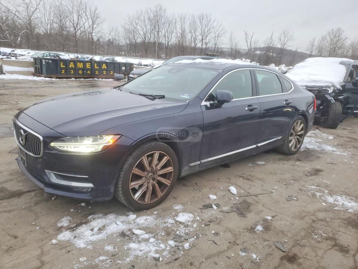 Volvo S90