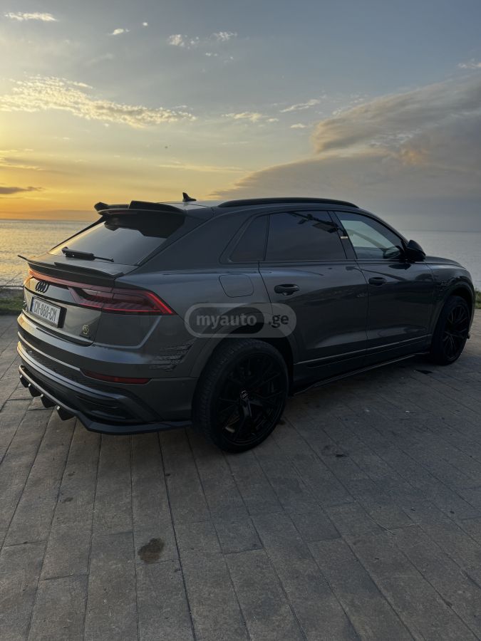 Audi Q8 2019 — photo 2