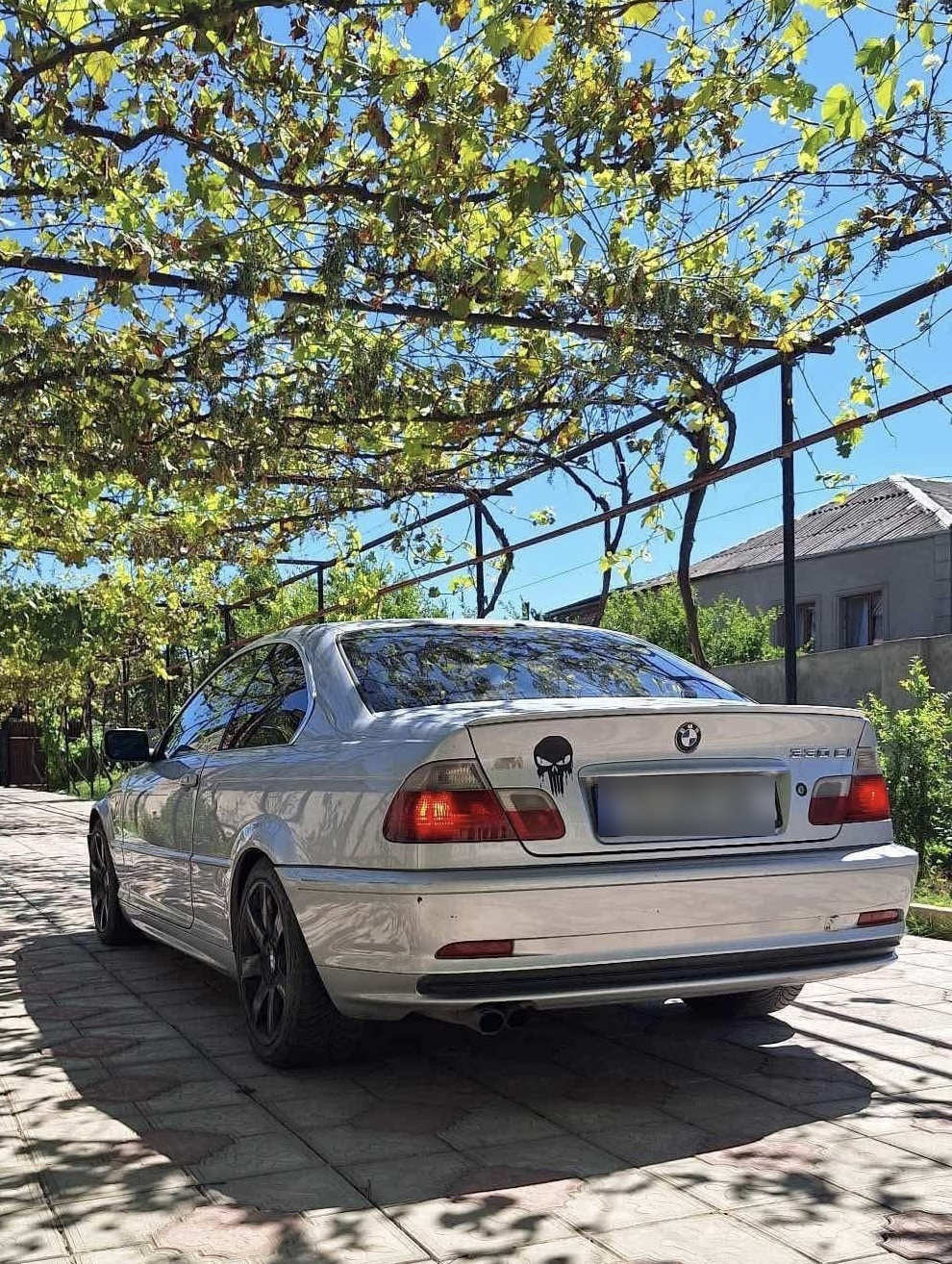 BMW 330
