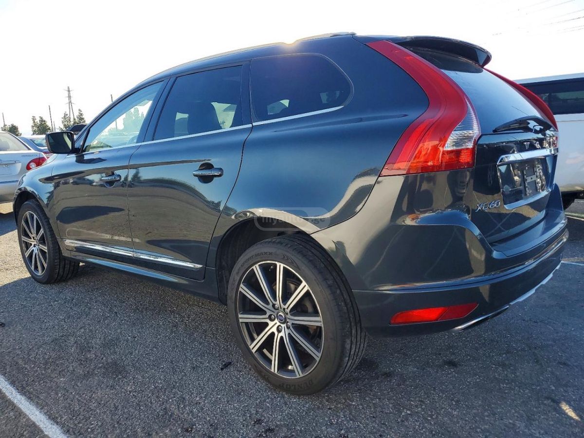 Volvo XC60 2015 — photo 2