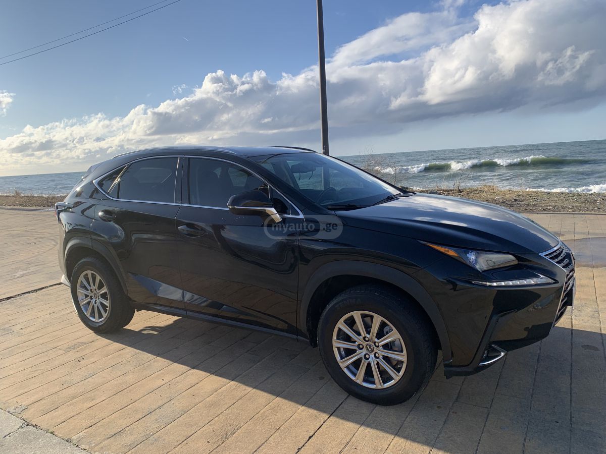 Lexus NX 300