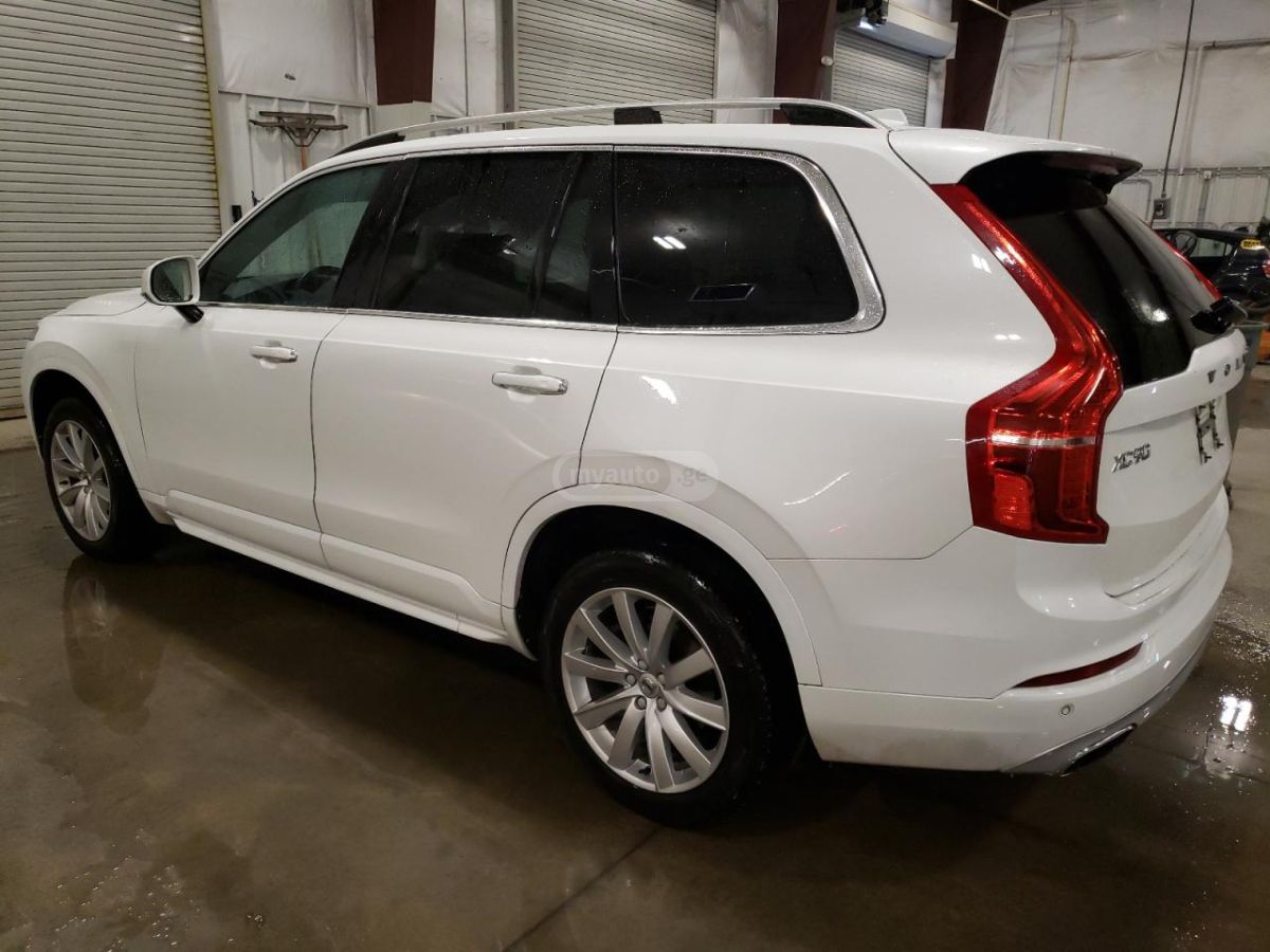 Volvo XC90 2018 — photo 2