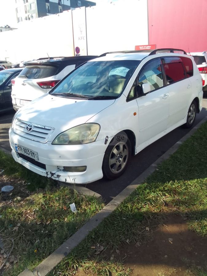 Toyota Ipsum 2003 — photo 2