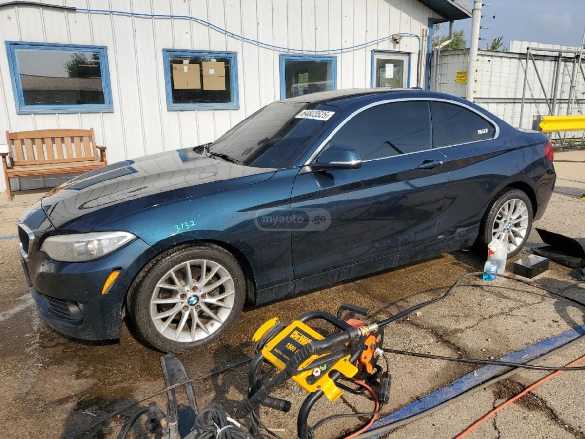 BMW 228