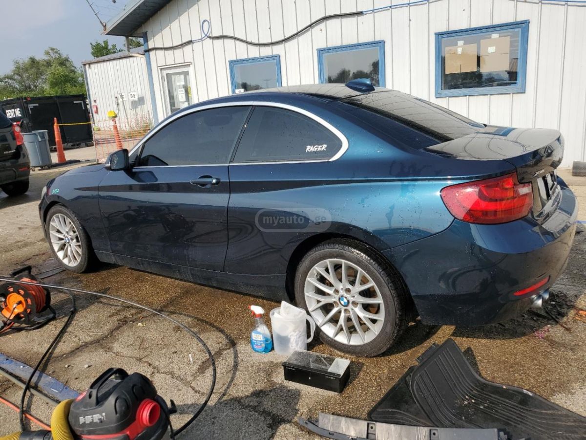 BMW 228 2015 — photo 2