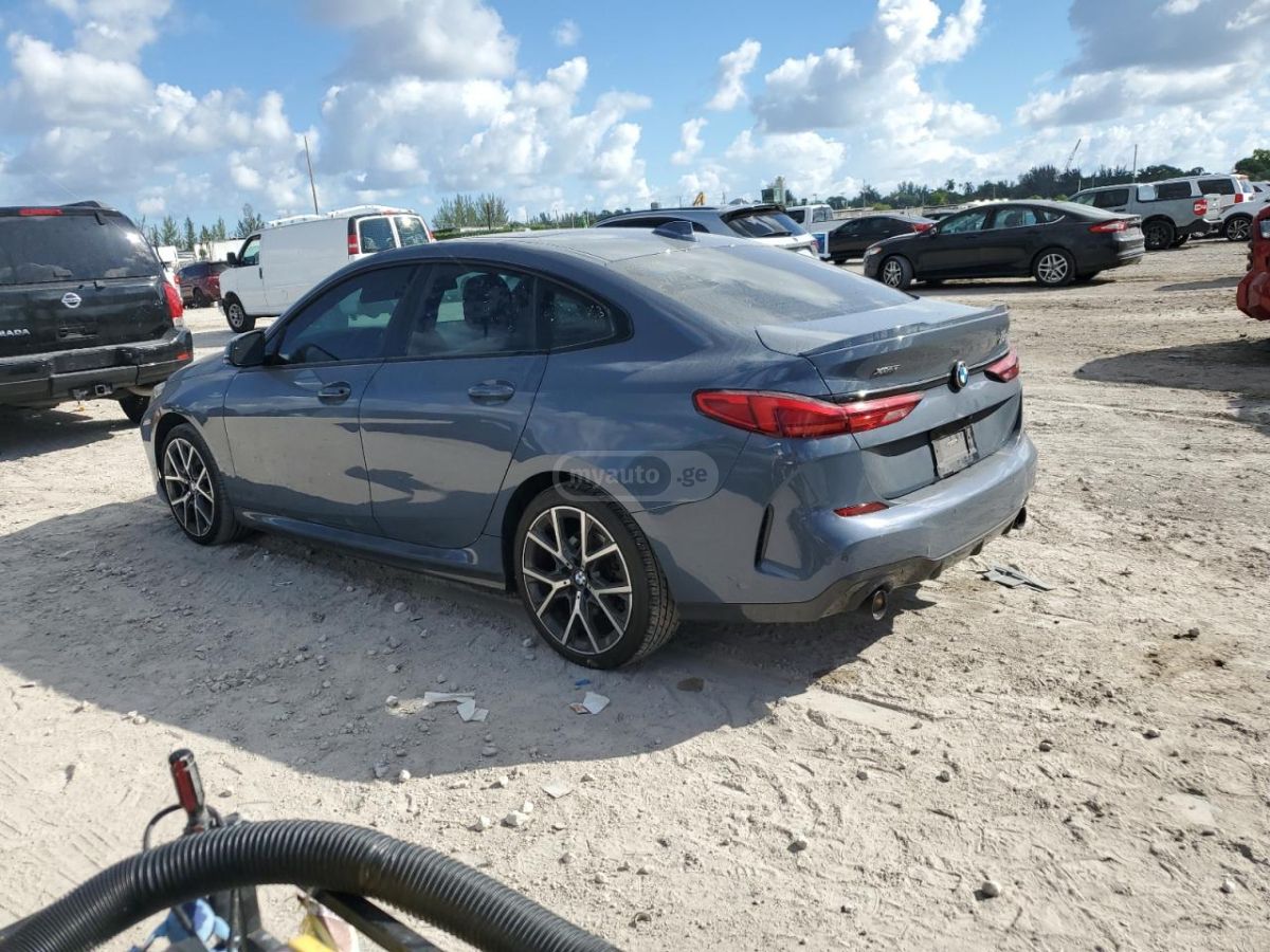 BMW 228 2022 — photo 2