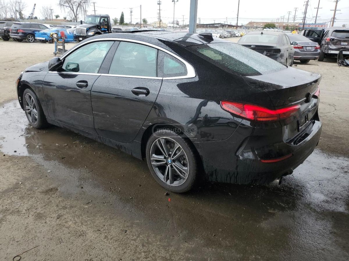 BMW 228 2021 — photo 2