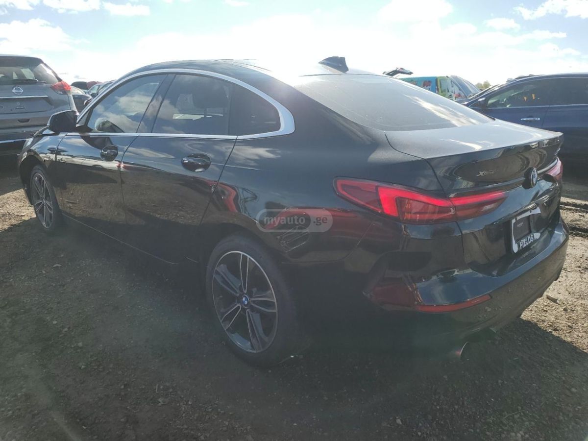 BMW 228 2022 — photo 2