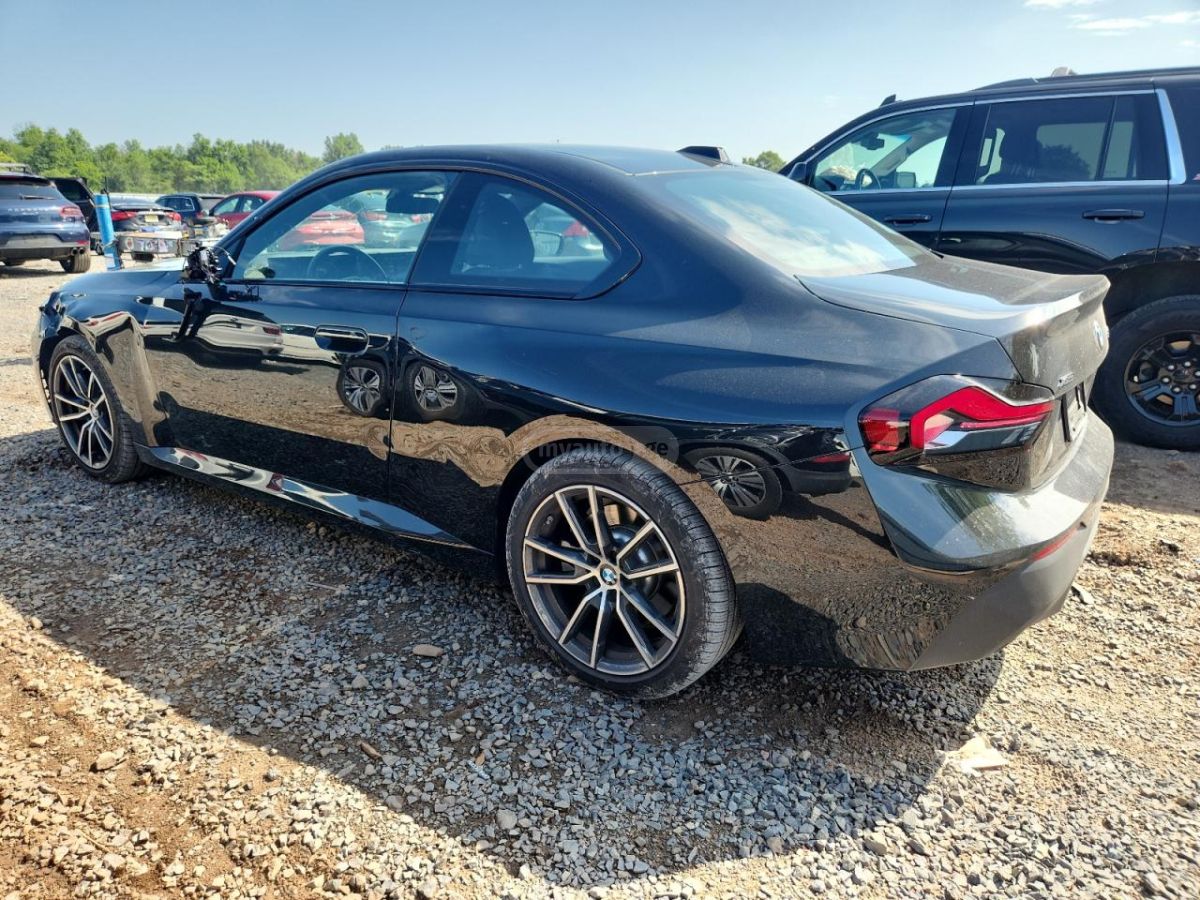 BMW 230i 2024 — photo 2